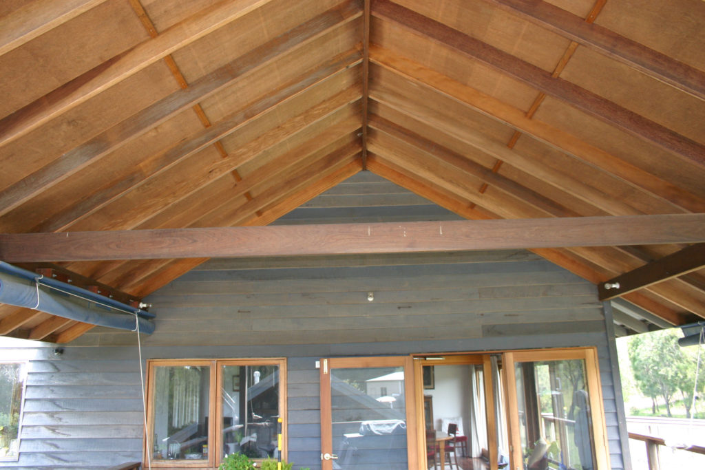 exposed-timber-rafters-bingie-builders